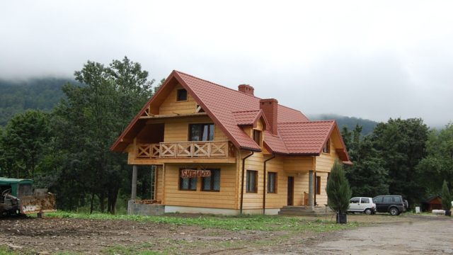 bieszczady-wetlina-ustrzyki-gorne-asfalt-lipiec-2010-005