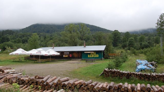 bieszczady-wetlina-ustrzyki-gorne-asfalt-lipiec-2010-021