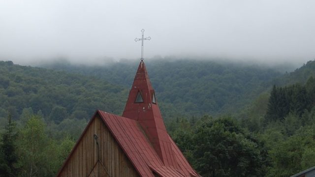 bieszczady-wetlina-ustrzyki-gorne-asfalt-lipiec-2010-066