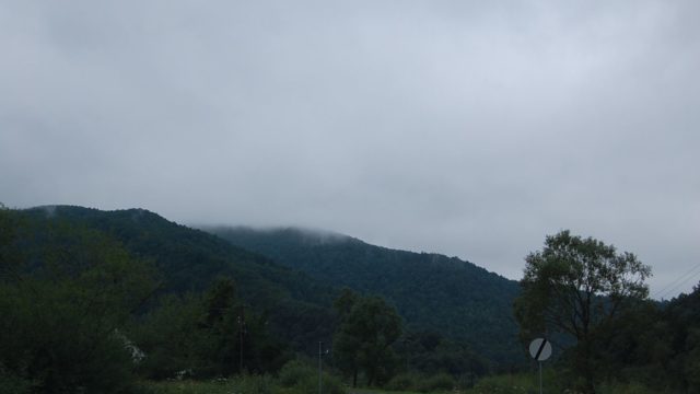 bieszczady-wetlina-ustrzyki-gorne-asfalt-lipiec-2010-073
