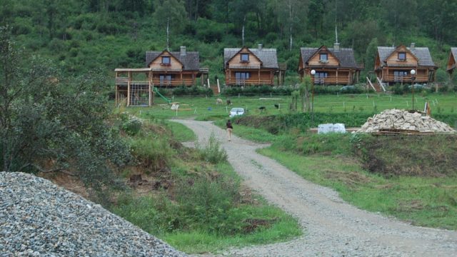 bieszczady-wetlina-ustrzyki-gorne-asfalt-lipiec-2010-080