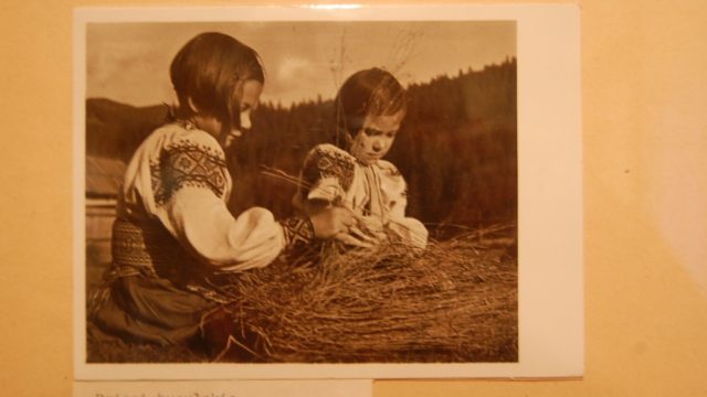 huculi-muzeum-pttki-ustrzyki-gorne-bieszczady-lipiec-2010-071