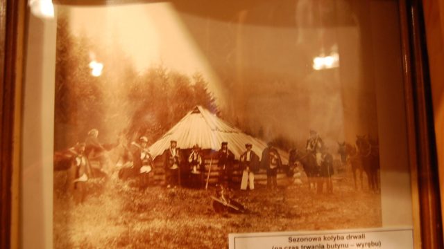 huculi-muzeum-pttki-ustrzyki-gorne-bieszczady-lipiec-2010-076