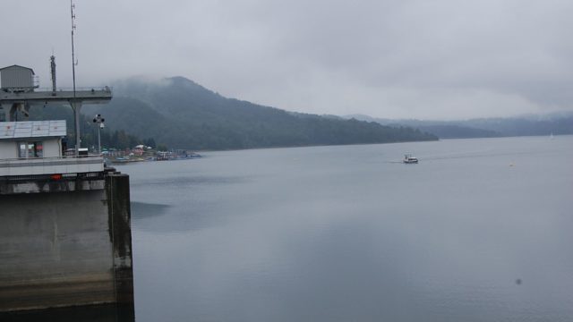 solina-myczkowce-zapora-lipiec-2010-021