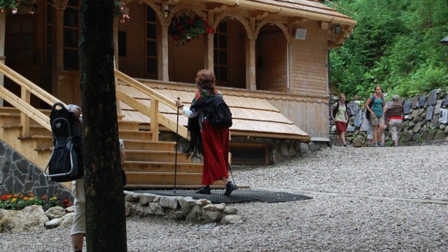 rusinowa-polana-wiktorowki-szlak-oscypka-oscypek-lipiec-2010-066