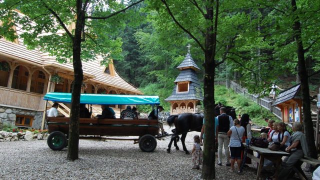 rusinowa-polana-wiktorowki-szlak-oscypka-oscypek-lipiec-2010-090