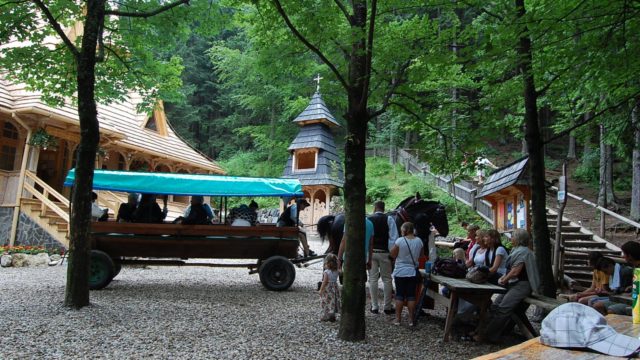 rusinowa-polana-wiktorowki-szlak-oscypka-oscypek-lipiec-2010-091