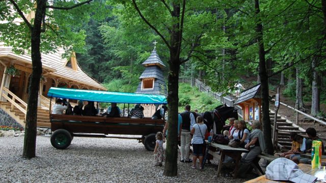 rusinowa-polana-wiktorowki-szlak-oscypka-oscypek-lipiec-2010-092