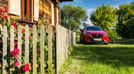 Mazda zachęca do weekendowych podróży po Mazowszu w ramach projektu Slow Road Podróże, LIFESTYLE - Gorące letnie weekendy to doskonała okazja do wyjazdu poza miasto. Internetowy przewodnik www.slowroad.pl po niezwykłych, często bardzo kameralnych miejscach, z dala od szlaków masowej turystyki inspiruje do aktywnego wypoczynku, który nie wymaga wielkich przygotowań.