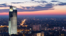 35 pięter nad ziemią – Noc Wieżowców w Warsaw Trade Tower Podróże, LIFESTYLE - Już 29 września br. Noc Wieżowców wraca do stolicy. Właściciel Warsaw Trade Tower – Akron Investment Central Eastern Europe II oraz jego asset manager – firma Heitman otwierają dla uczestników imprezy 35 piętro wieżowca.